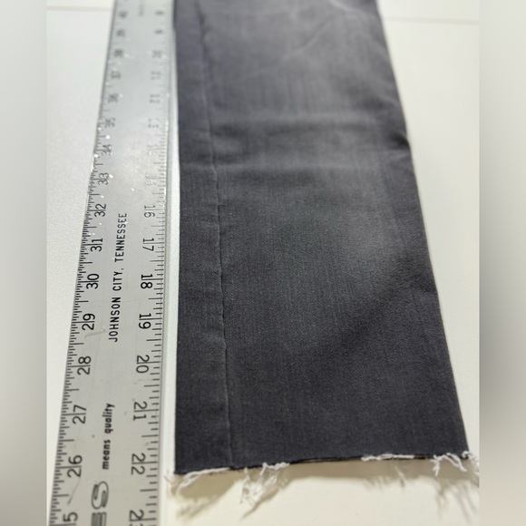 7 for All Mankind The Slim Cigarette Raw Hem GRAY SZ 26 - NEW! - Picture 15 of 16